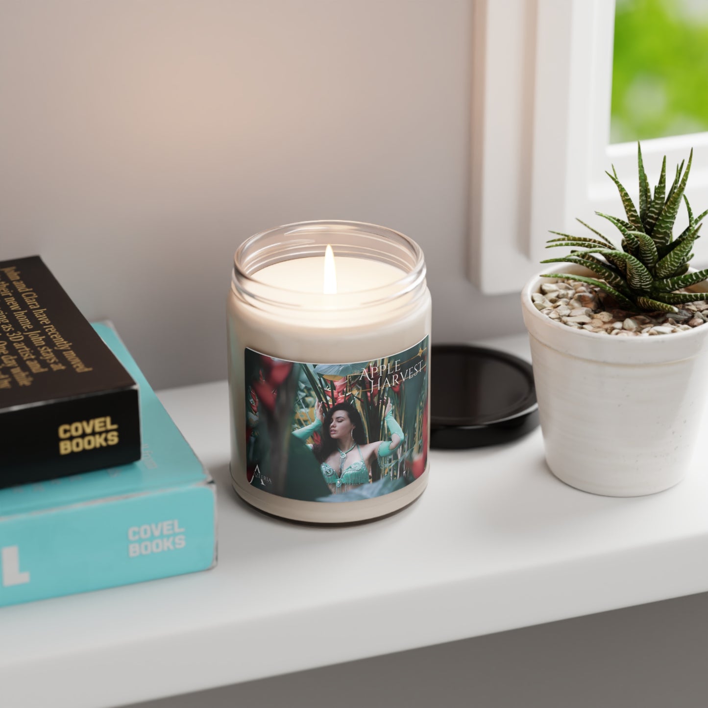 "Aura" Scented Soy Candle, 9oz ~ Azizah